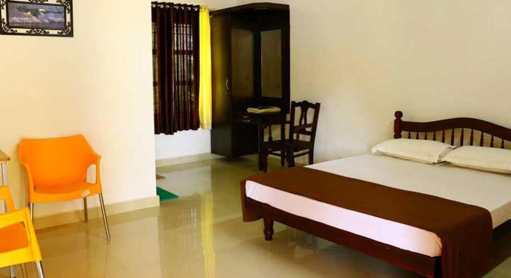 Baywatch Beach Resort Alappuzha Exterior photo