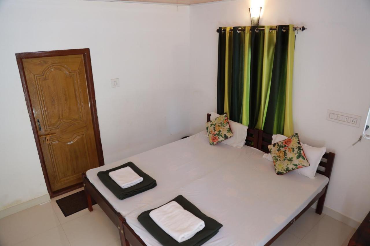 Baywatch Beach Resort Alappuzha Exterior photo